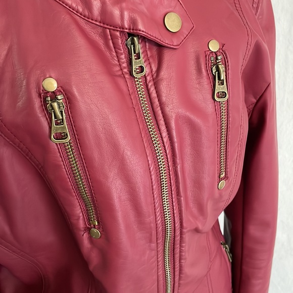 TCEC Burgundy faux leather jacket - Picture 3 of 8